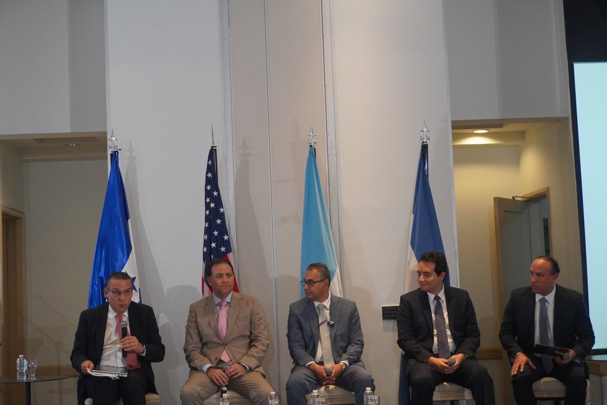 julia_johannsen's tweet photo. Participamos en el Foro de Integración Energética del Triángulo Norte de #ThinkHUGE, un espacio de alto nivel, para impulsar la competitividad e integración regional en el sector energético.@el_BID y @BIDInvest Confirma el compromiso y aporte al sector eléctrico en la región.⚡⚡ https://t.co/bizmflmw2x