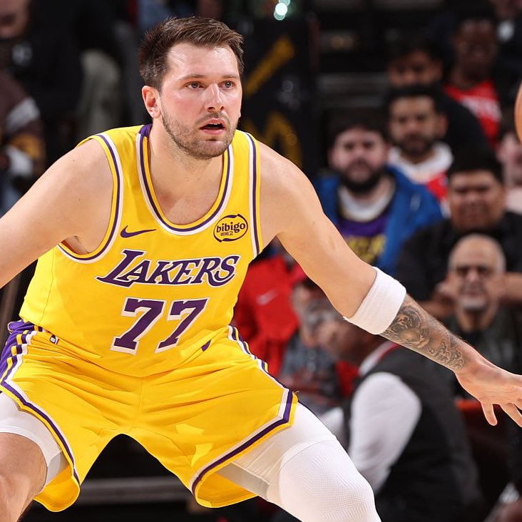 LakeShowYo tweet media