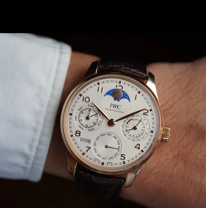 Blue Moon tweet media