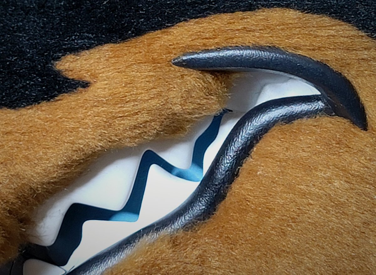 Maz Made Fursuits tweet media