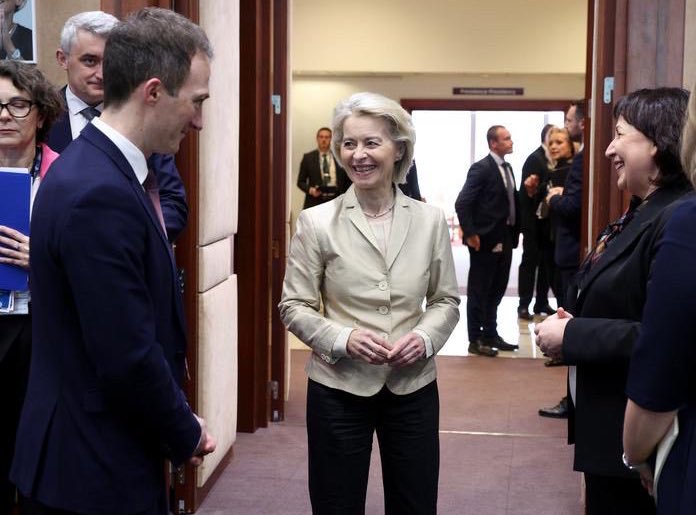 Alan Dillon tweet media