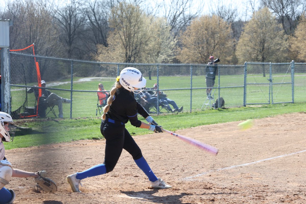 coachgy's tweet photo. Falcons win game one 13-0. F/5. Ashlynn Sampson just a single short of the cycle!! @mbsportslab https://t.co/hu0n9lmjva