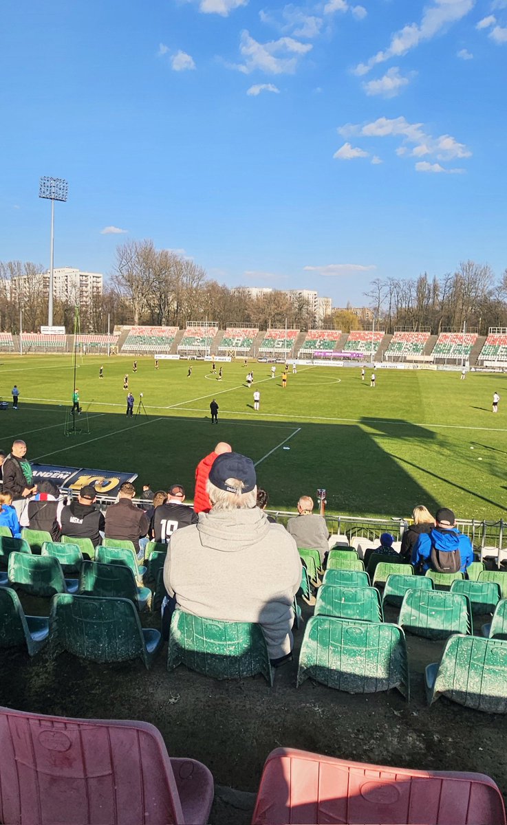 rozebetonuu's tweet image. Czarne Sosnowiec ⚽️Rekord Bielsko-Biała 1:0
#groundhopping
#stadium 
#meczing