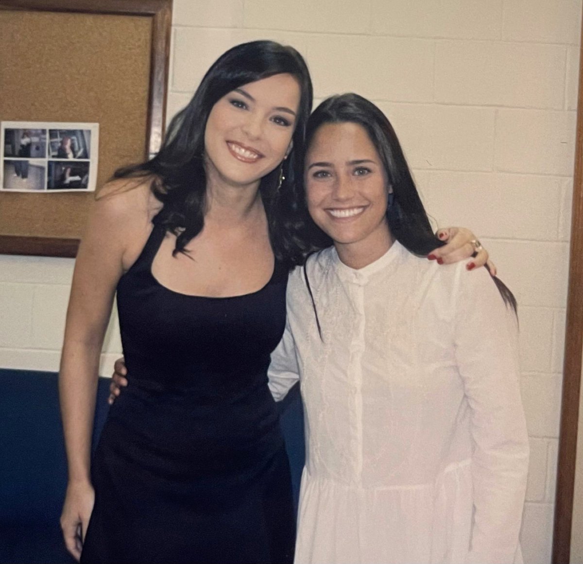 Regiane Alves tweet media