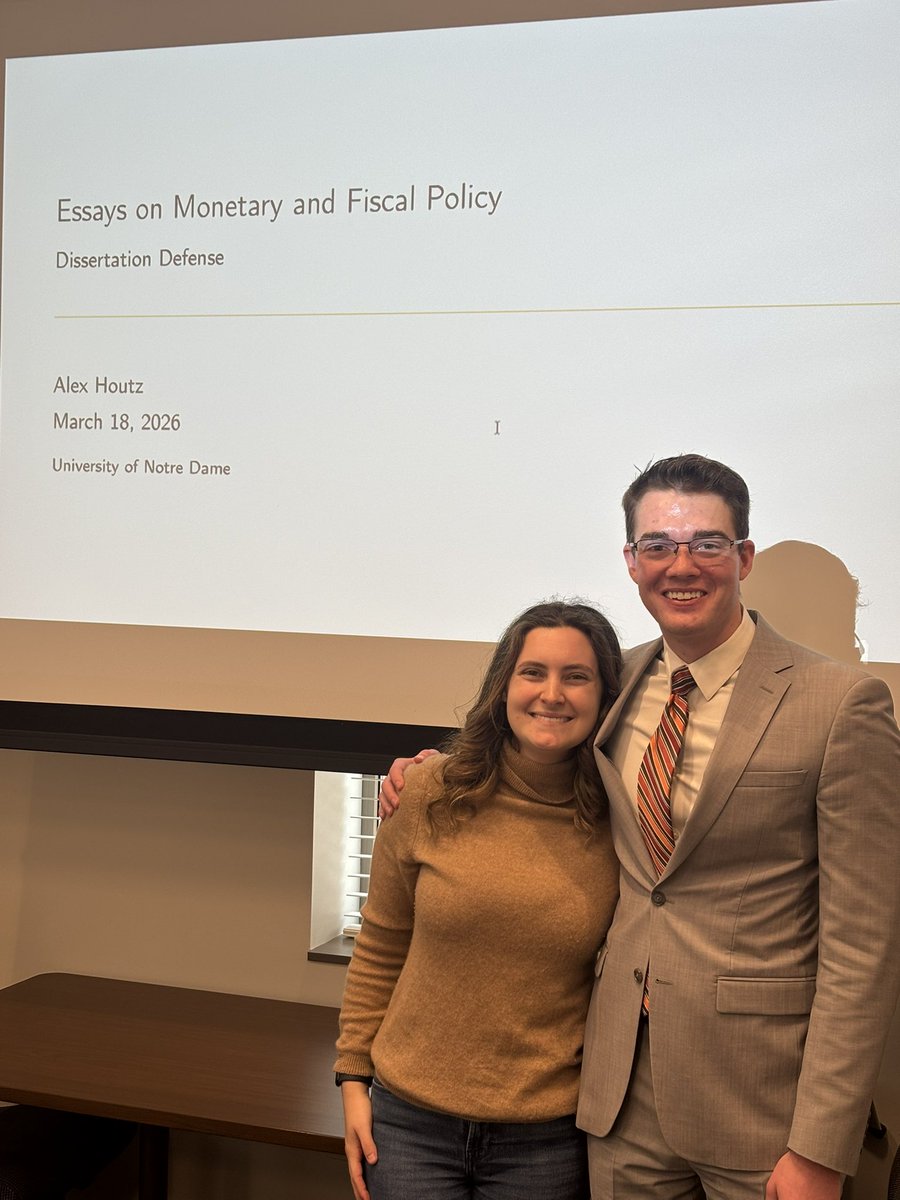 Notre Dame Economics tweet media