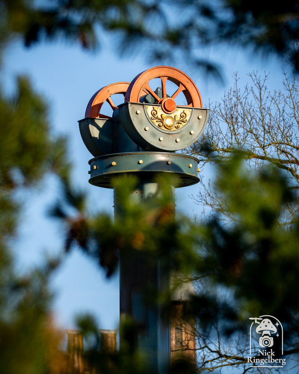 RingelbergNick's tweet photo. Bouwupdate bij de Droptorens hooghmoed. Er zit iemand in de schoorsteen!! π±β€οΈ
#efteling #hooghmoed #themeparks #bouwupdate #brabant
π Efteling https://t.co/0RErm6bVwW