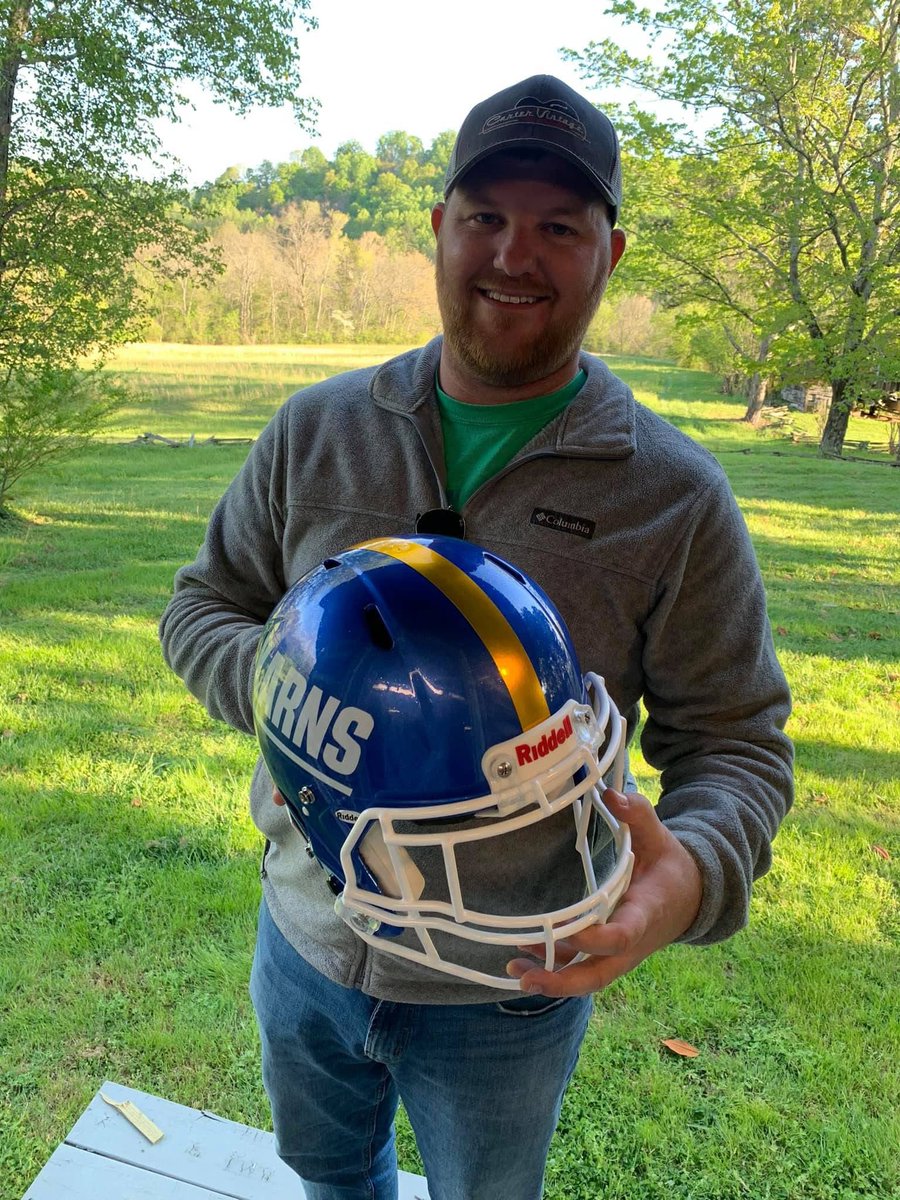 97 Sports- Helmets/Decals 🏈 tweet media