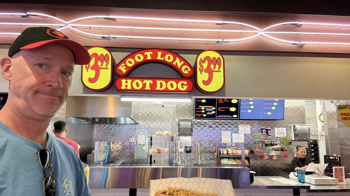 The Ellagio tweet media