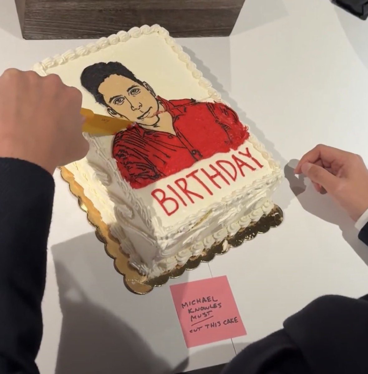 Britta | NoSoup4Knowles tweet media