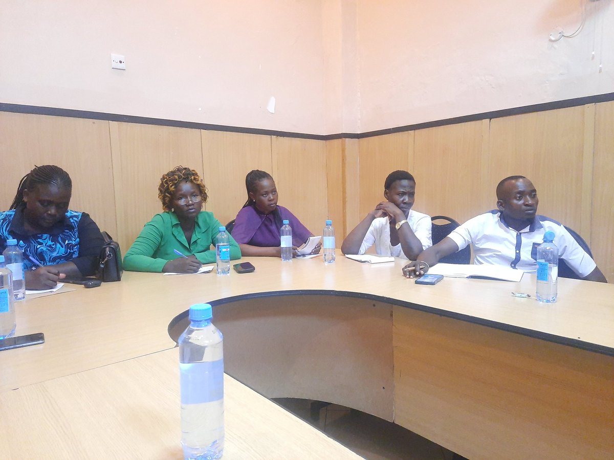 Tema_Research's tweet photo. On matters devolution,Childcare providers in Mombasa were today taken through objectives &amp; principles of devolution as enshrined in Article 174 of the constitution. Distribution of functions between the National &amp; county Gov't as enshrined in the 4th schedule was also discussed https://t.co/A5kqpEvLlm