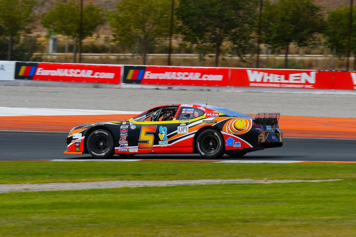 The Hard Compound tweet media