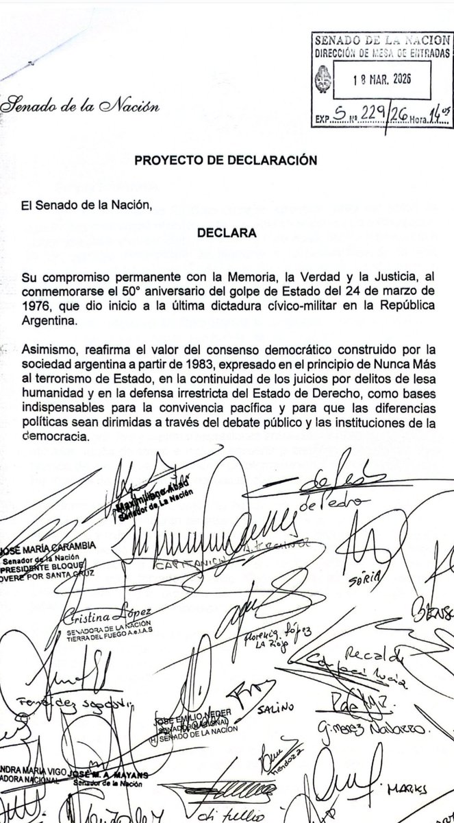 Hace 20 minutos que el Senado discute si aceptan someterse a votación o no estos dos párrafos, presentados por <a href="/wadodecorrido/">Wado de Pedro 🇦🇷</a>. Bullrich y el PRO se niegan porque tienen diferencias, dicen.