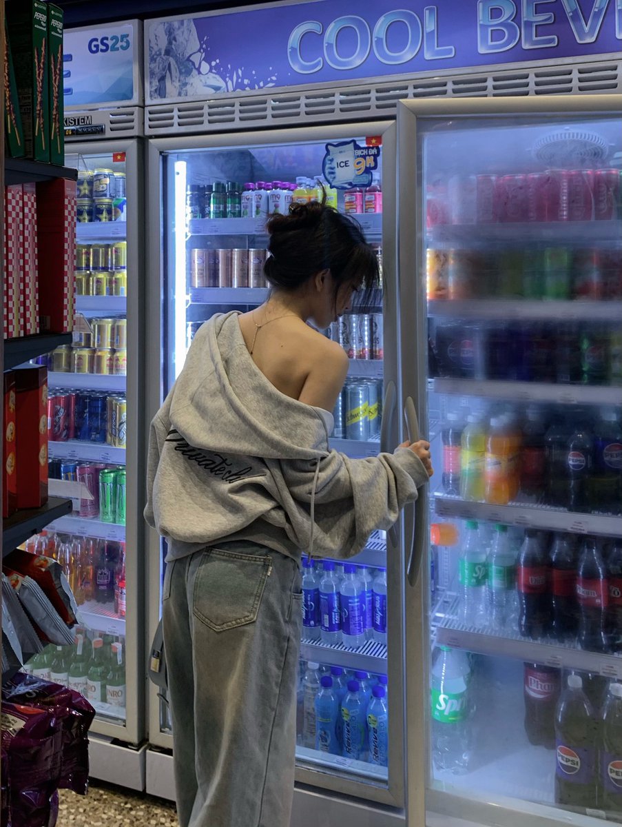 KHFFGGGHHHHHH tweet media