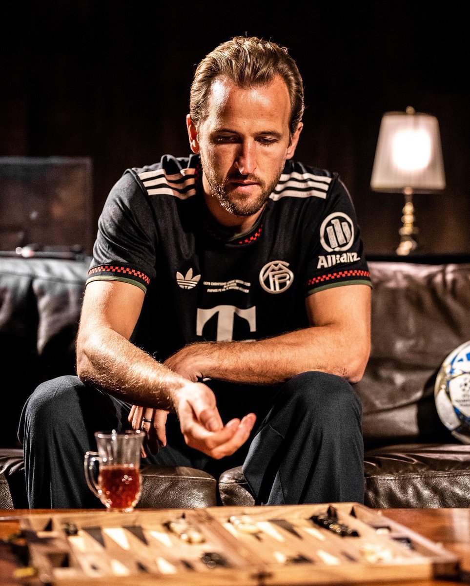 عمرو tweet media