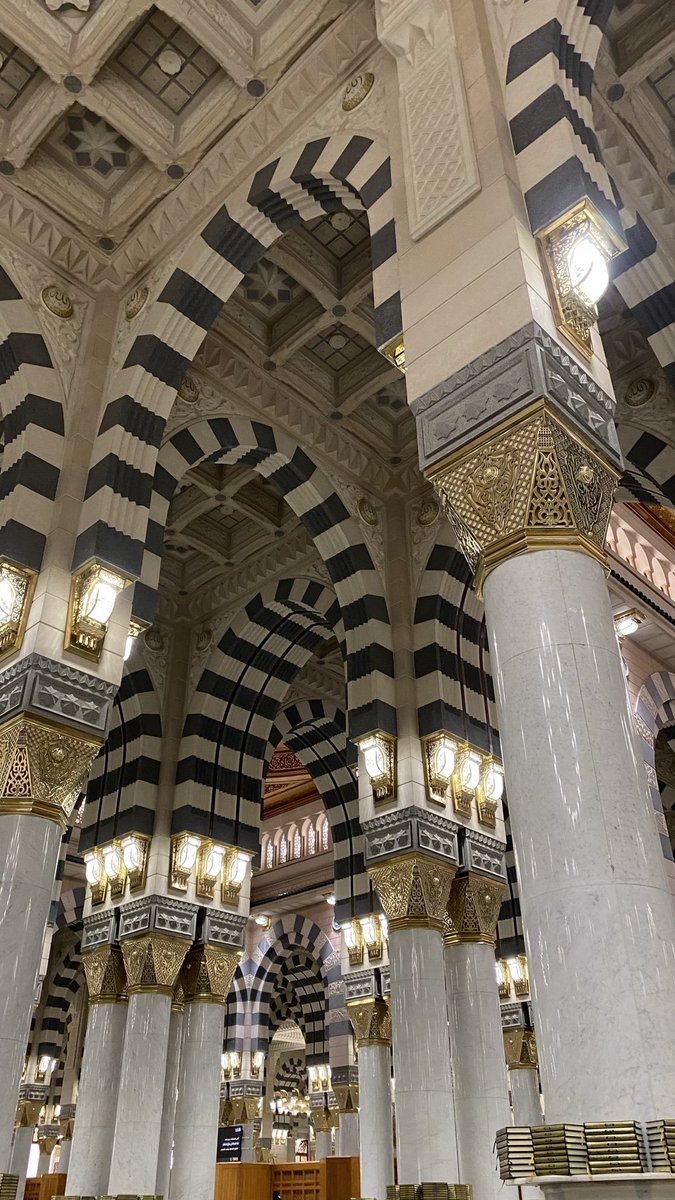wi8ex's tweet photo. بسم اللّٰه، والصلاة والسلام على رسول اللّه، اللهم افتح لي أبواب رحمتك

اللهم اجعل في قلبي نورًا، وفي سمعي نورًا ، وفي بصري نورًا، اللهم اجعل أمامي نورًا وخلفي نورً 
#المدينة_المنورة https://t.co/bmaLj7fx4d