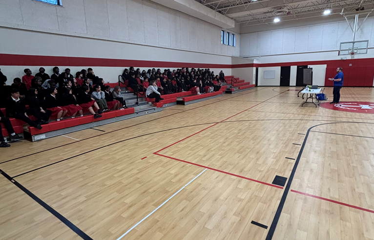 MikeBehrensWX's tweet image. Hands down, the best part of being a meteorologist is getting to go to schools and community events to help educate folks and talk about the weather! These are a few images from my talk at St Josephine last week here in #Columbus!

#10TV #10WeatherImpact #OHwx
