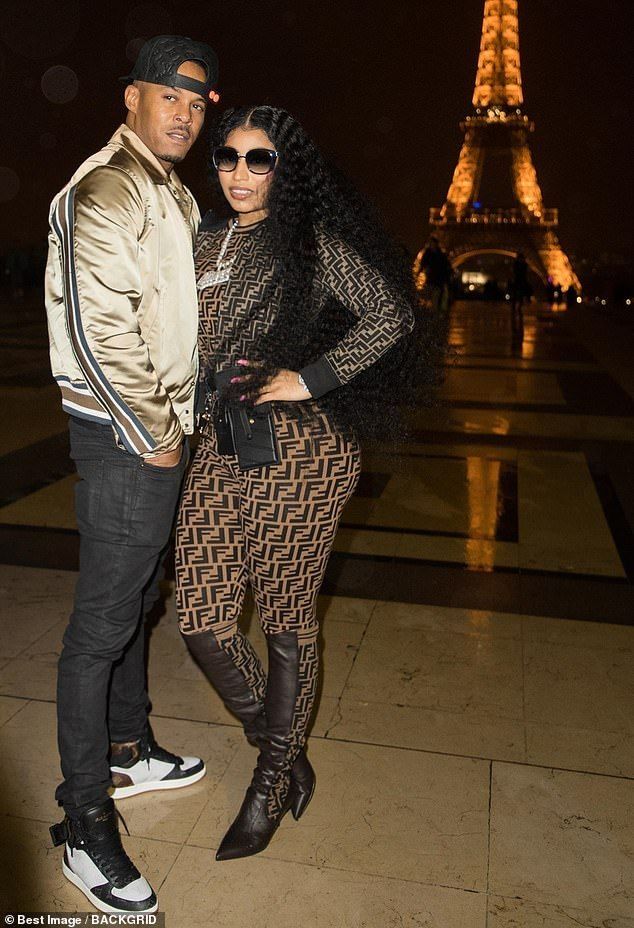 Nicki4orever's tweet image. She protects her family and her peace with such strength. A true lioness. 🦁🛡️ #Strength #FamilyFirst Queennn🩷🩷🩷👑👑👑♥️♥️♥️