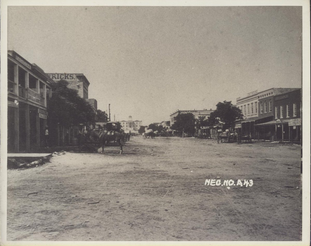 Texas Capitol History tweet media