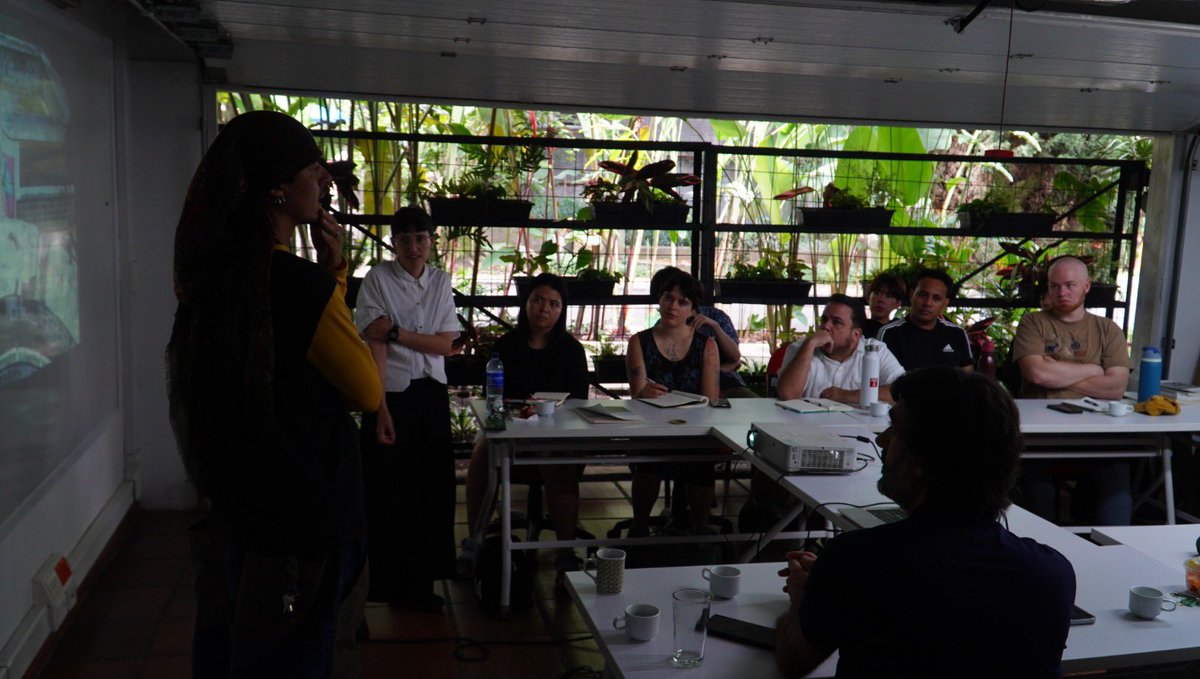 SantiagoLondoñoUribe tweet media