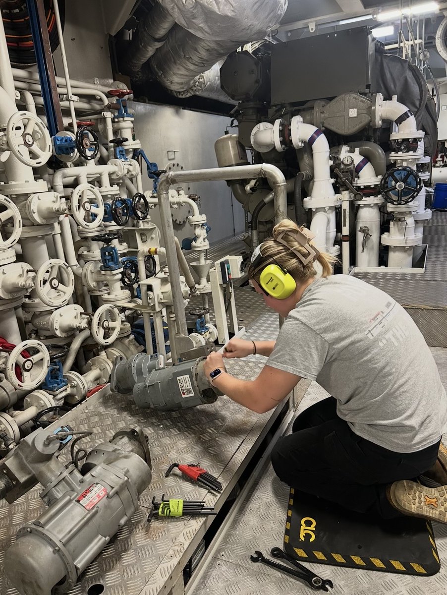 youngbrothershi's tweet image. For our next #ManaWahine spotlight, we’re featuring Alison Seitz, Assistant Engineer at YB. Alison serves aboard the Kapena Bob Purdy and is proud to help deliver resources and goods across the islands. Her advice: stay curious, keep learning &amp;amp; don’t let anything stop you.