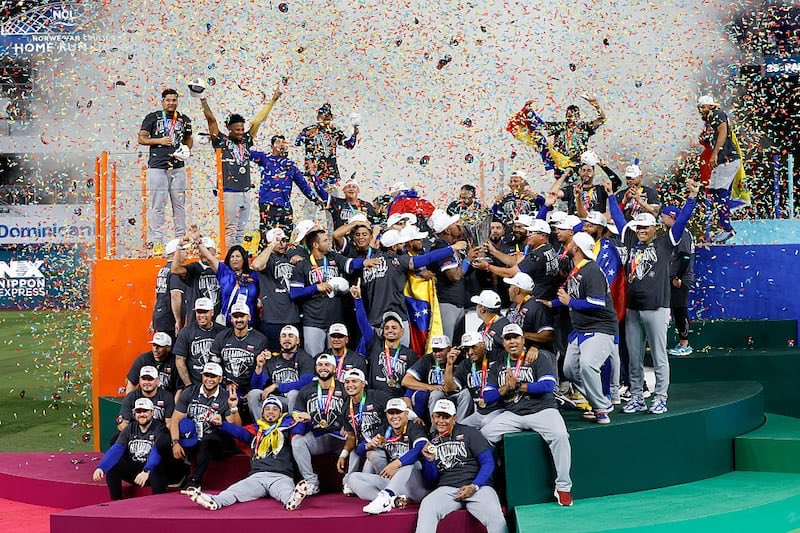 Zach Reese ❔ tweet media