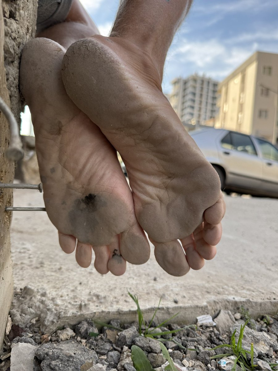 I really think I have the perfect barefoot shape!) 👣🍆💦🫠🥵