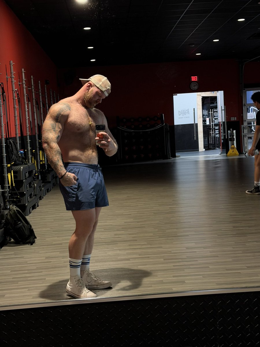 DomMuscleGod tweet media