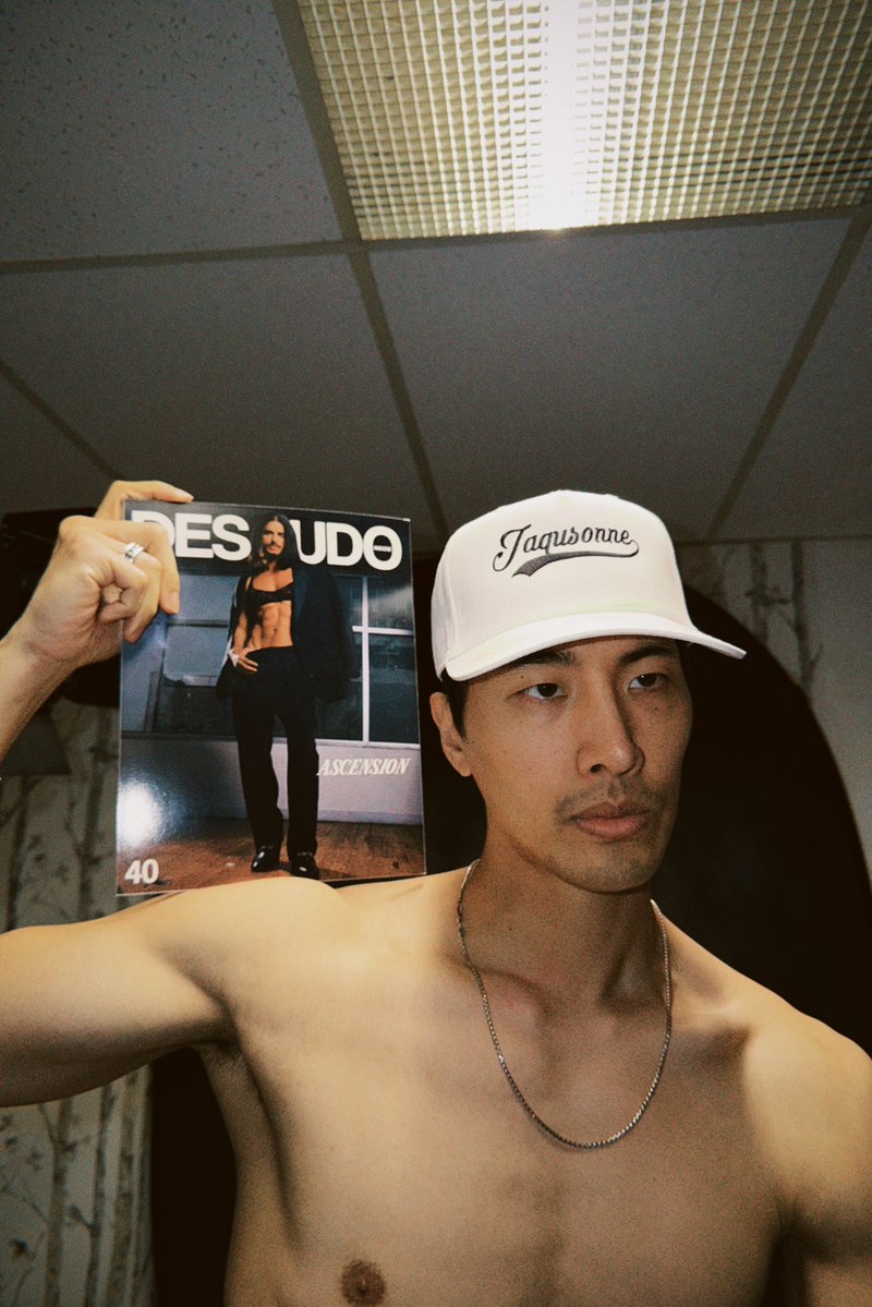 Desnudo Magazine tweet media