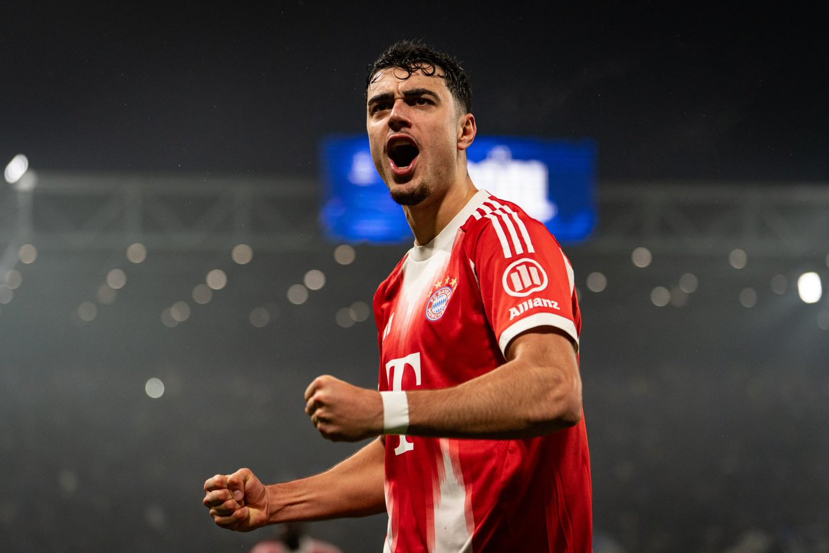 Complaxes tweet media