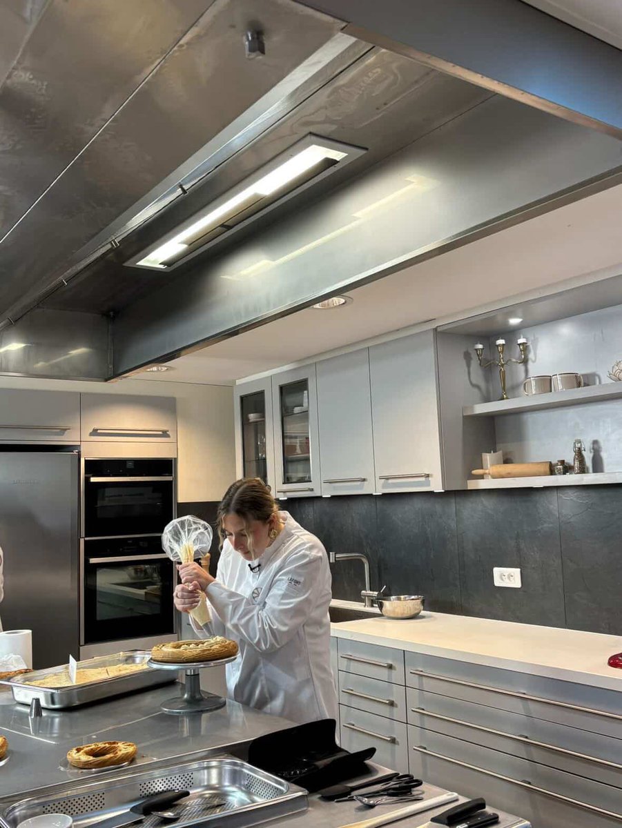 Helena Updates tweet media