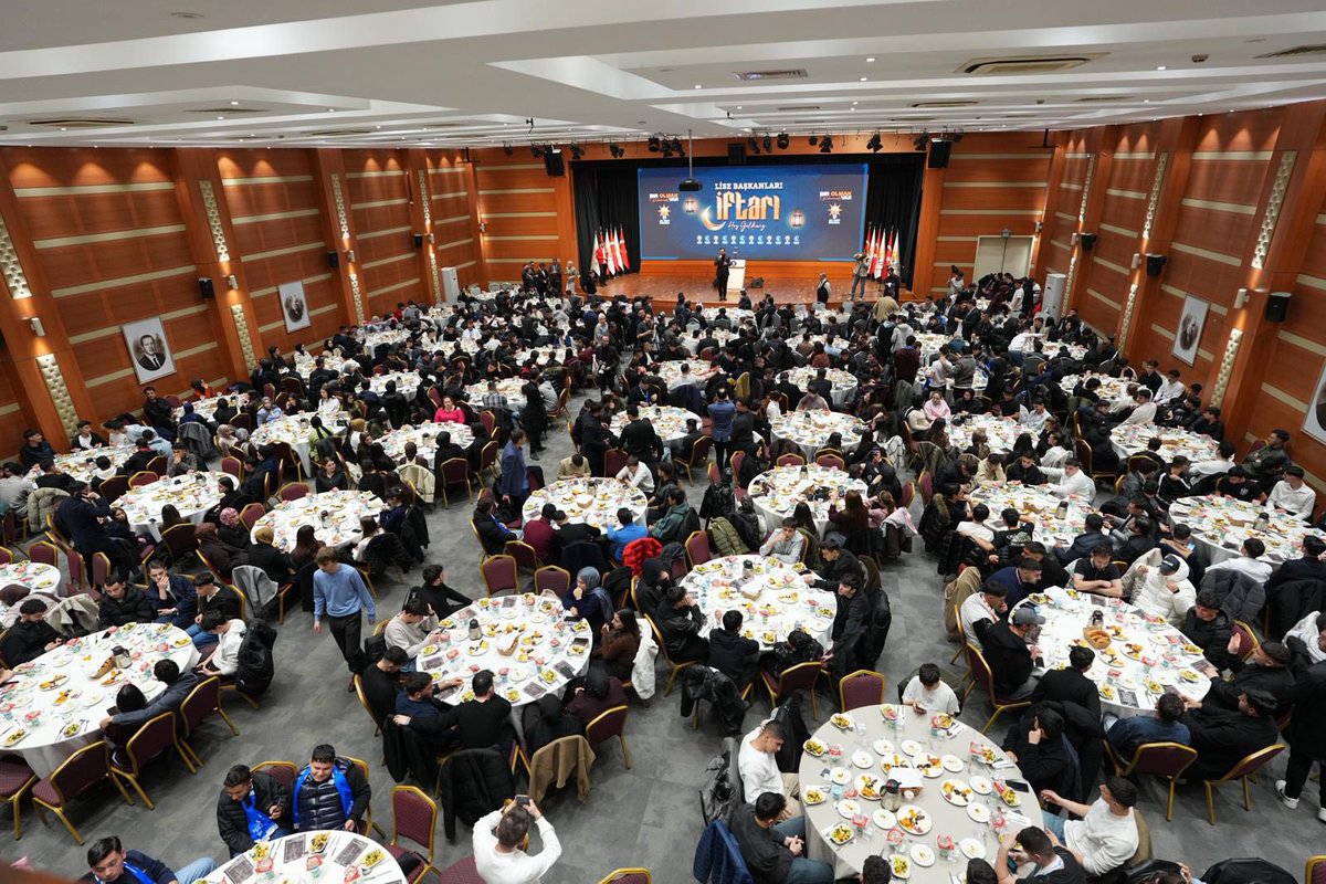 📍Yeni Seçmen Lise Başkanları İftarı

Genel Merkez Gençlik Kolları Başkanımız Sayın <a href="/avyusufibis/">Yusuf İBİŞ</a>, İl Başkanımız Sayın <a href="/abdullahozdemir/">Abdullah Özdemir</a> ve İl Gençlik Kolları Başkanımız Sayın <a href="/nevzatyucetr/">Nevzat Yüce</a>’nin katılımlarıyla <a href="/yenisecmenist/">Yeni Seçmen İstanbul</a> Lise Başkanları iftarımızı gerçekleştirdik.