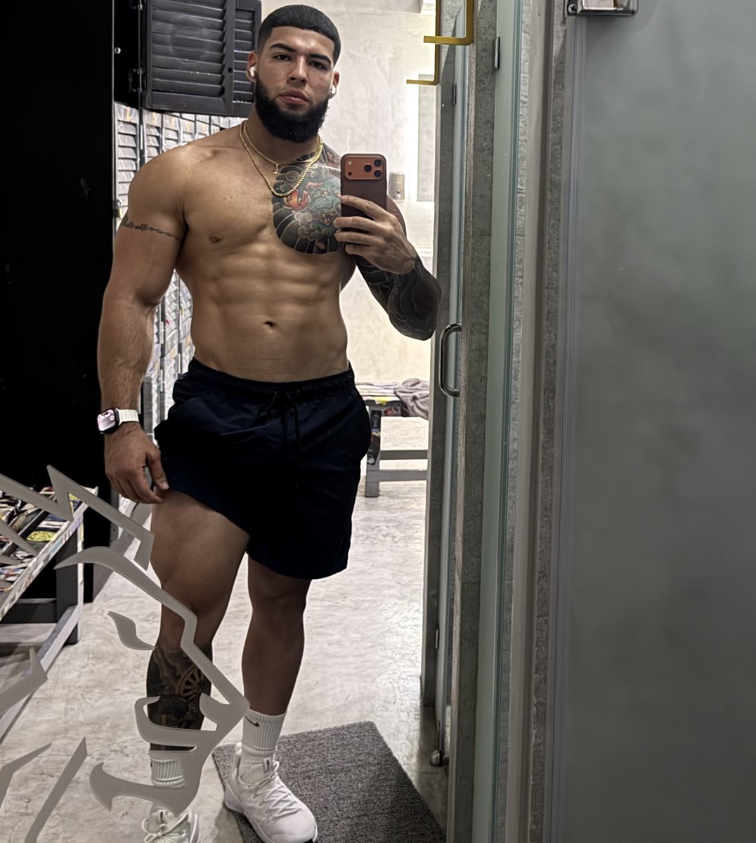 Mr Javier tweet media