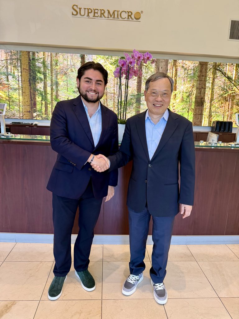 Paolo J. Chica tweet media