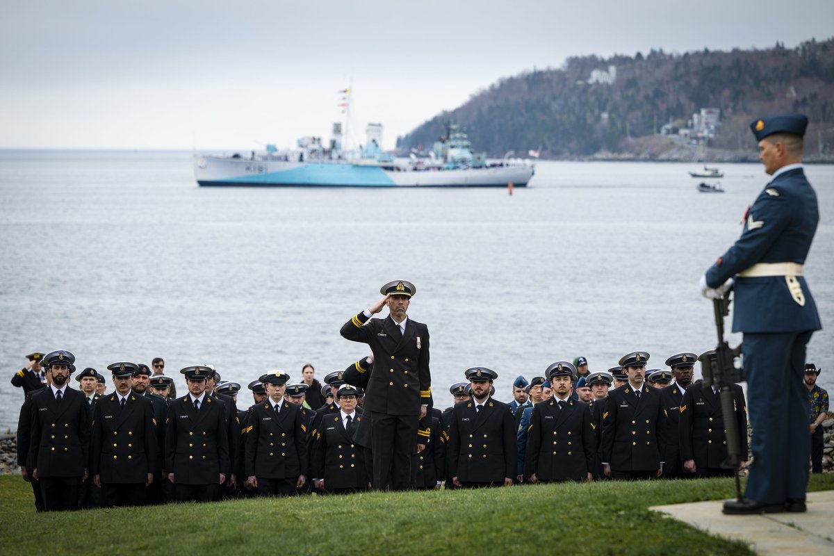 Ready Aye Ready - Royal Canadian Navy #RCN tweet media