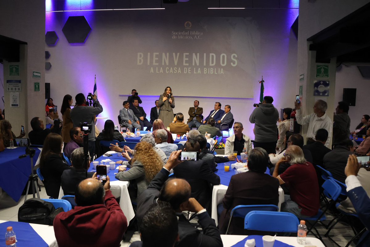 Alessandra Rojo de la Vega tweet media