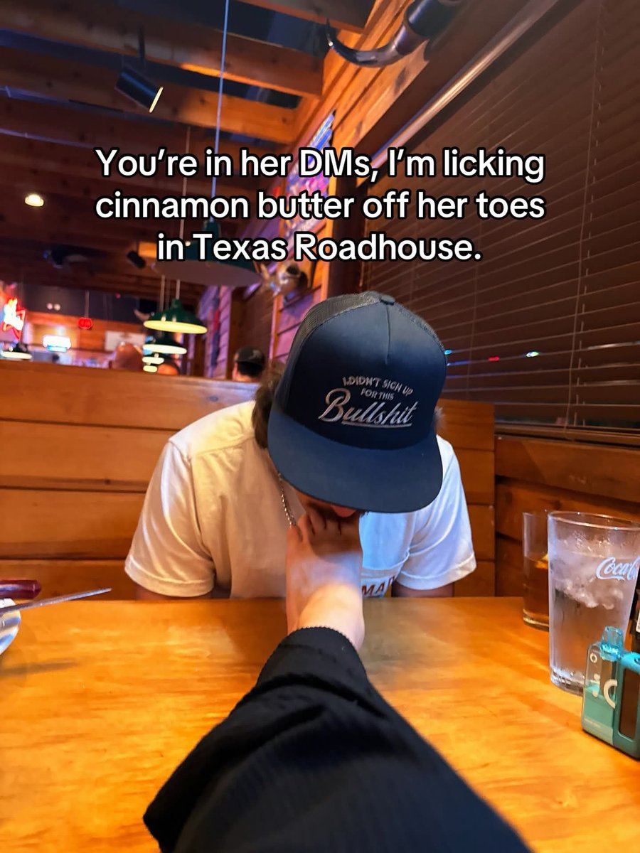 Alexander Scott Halbur tweet media