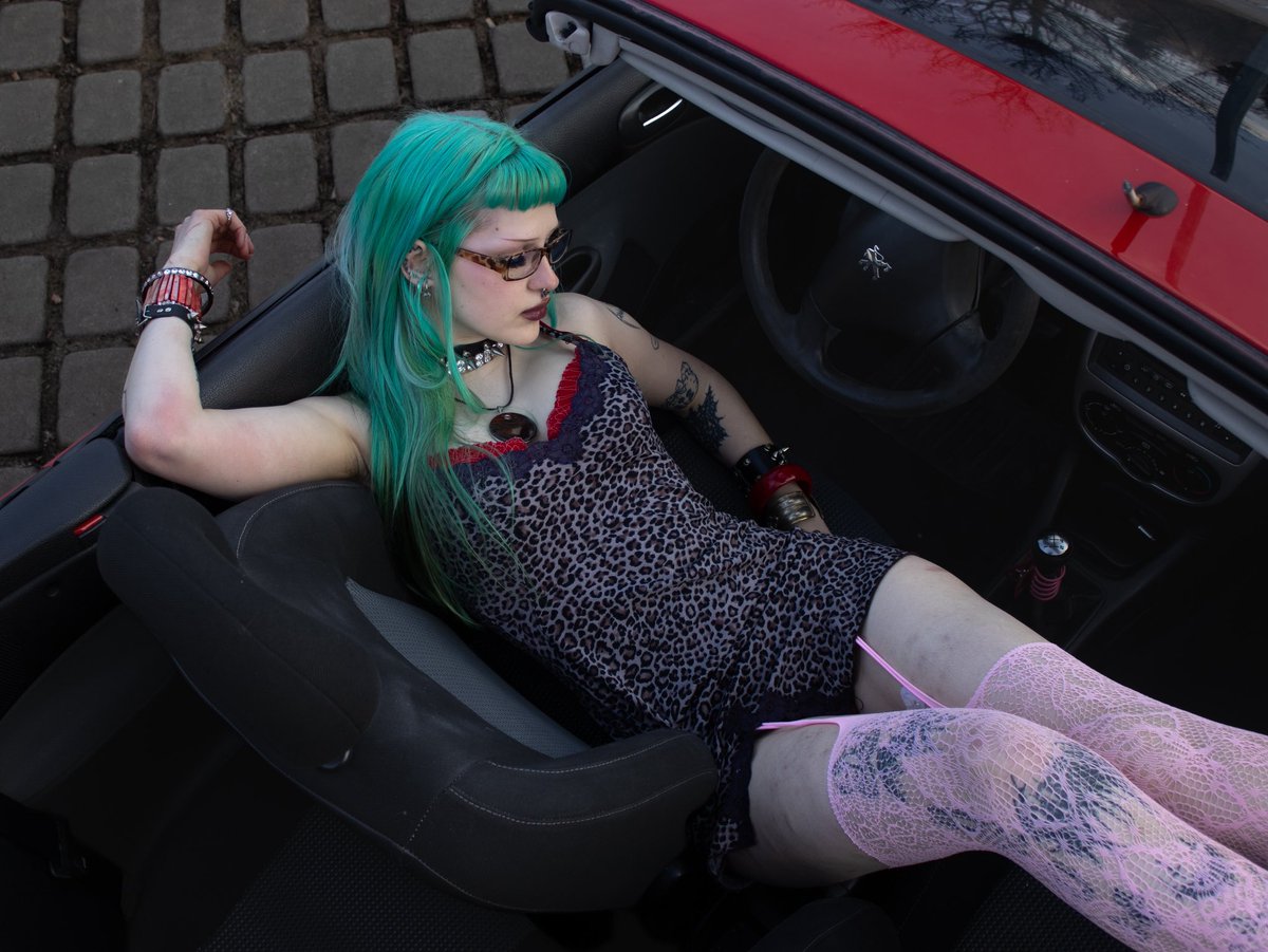 𝕰𝖒𝖕𝖗𝖊𝖘𝖘 𝕾𝖕𝖎𝖐𝖞 | FINDOMME tweet media