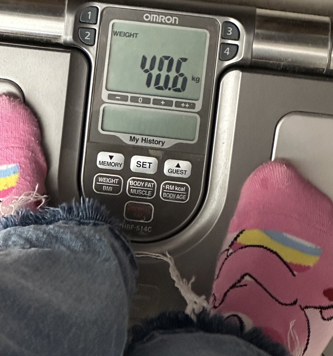 tyunrexic's tweet photo. 2.6 kg away from my gw :) https://t.co/WW3ed0nq0S