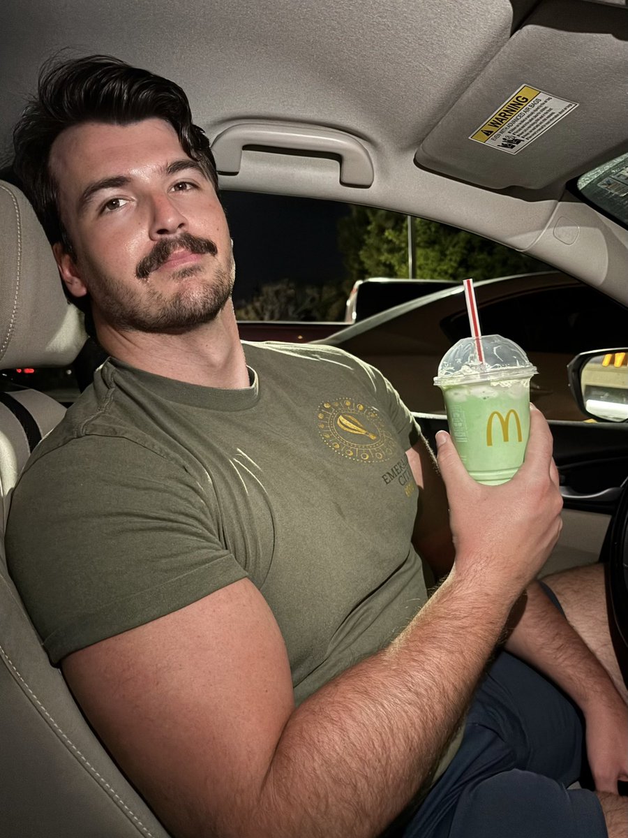 MorganFigge tweet media