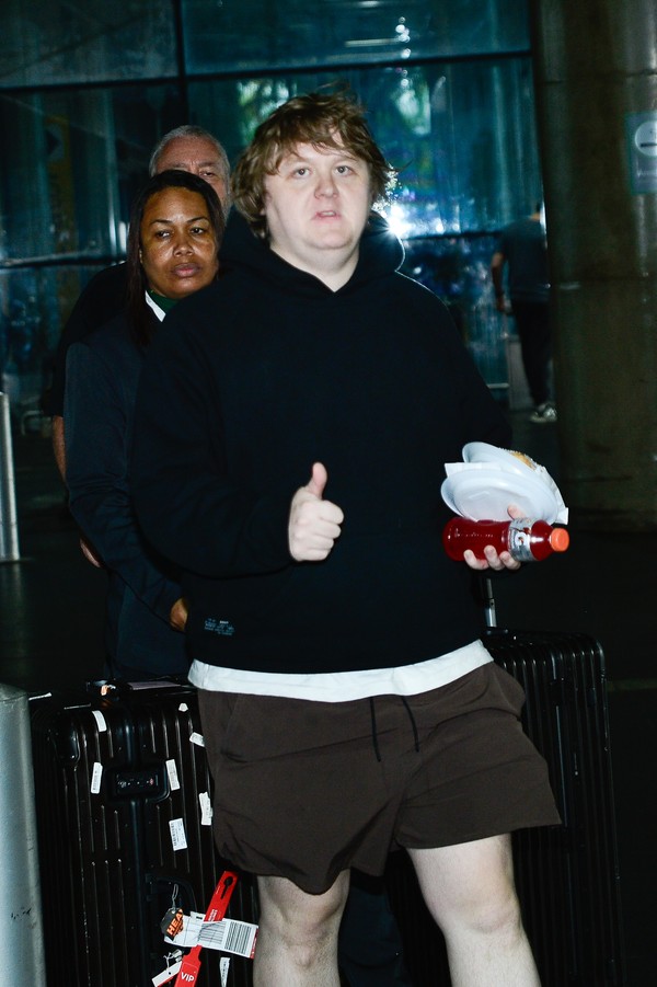 Lewis Capaldi News Brasil tweet media
