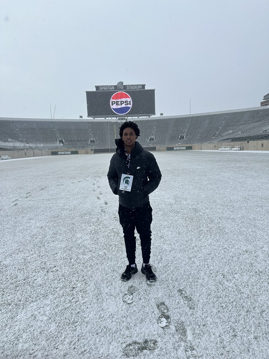 Evan Via tweet media