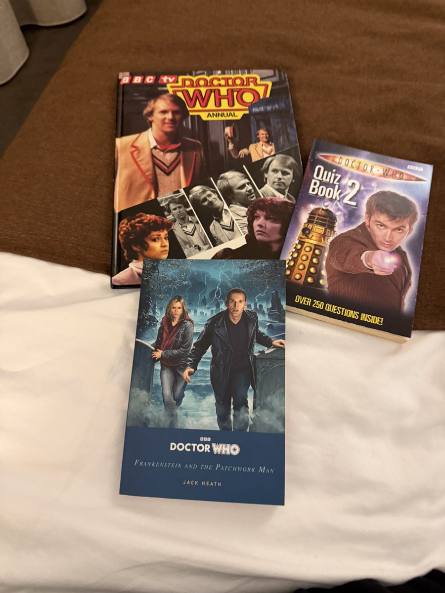 Doctor Who Positivity (Tom #IStandWithDavidTennant tweet media