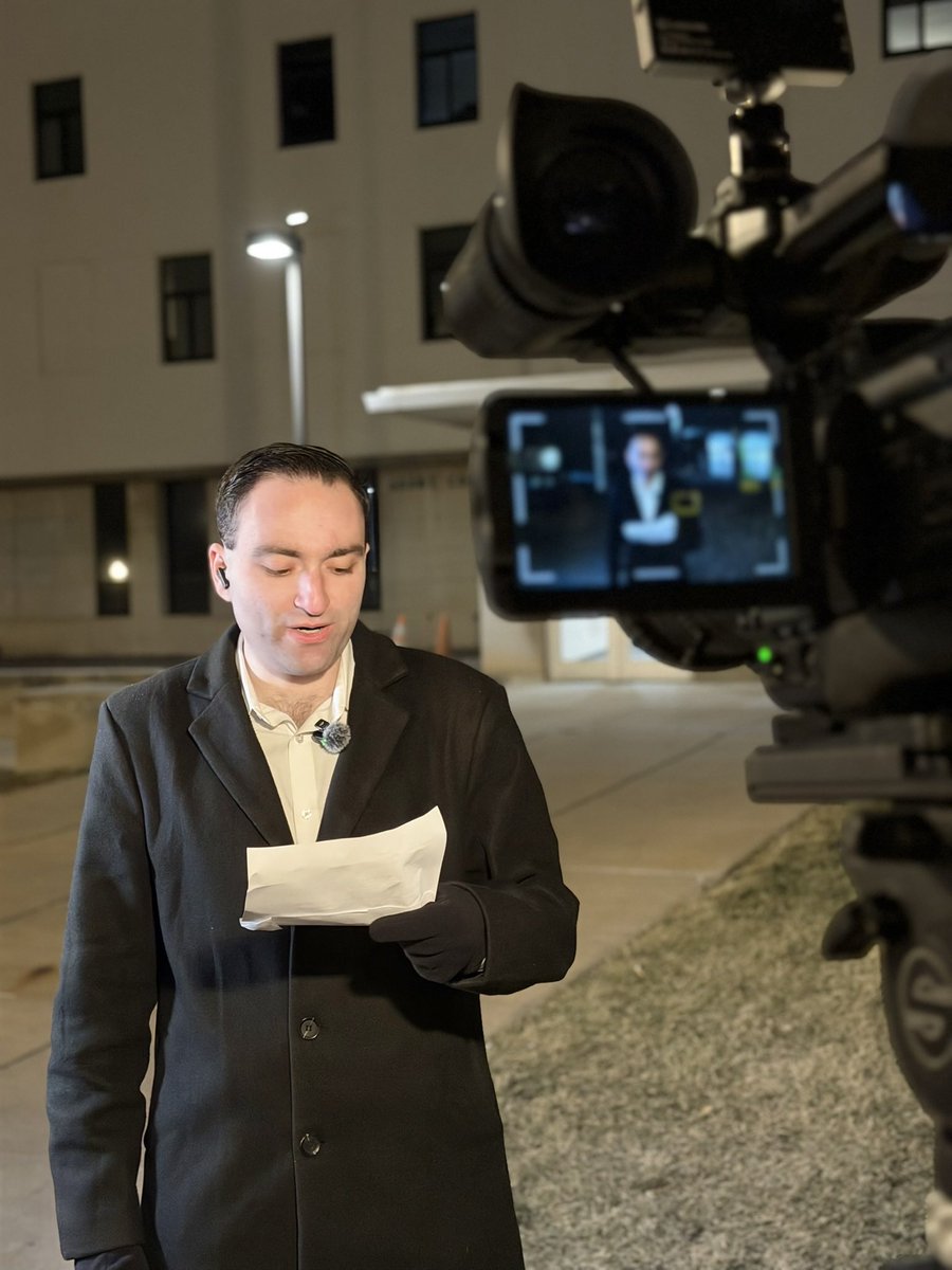 ZekesBoxTalk's tweet photo. Quick career update:
Starting next month, I will be taking over as Weekend Anchor here at @WGEM. So grateful to be able to be behind the desk on the weekends!
@IUMediaSchool https://t.co/CHDOTTvYNP