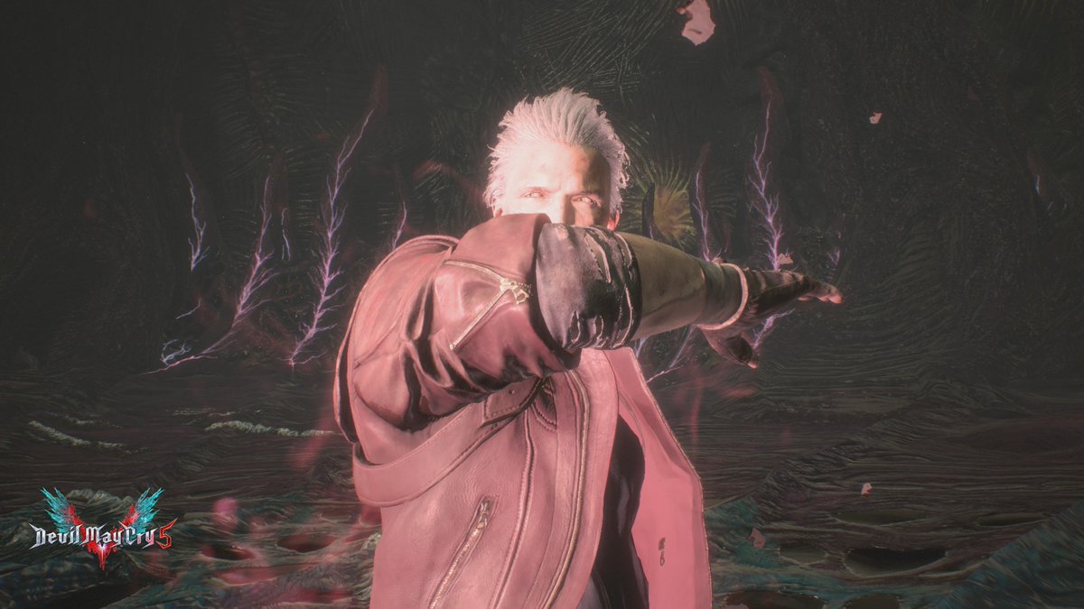 🏳️‍🌈⃤dark side of the moonage tweet media