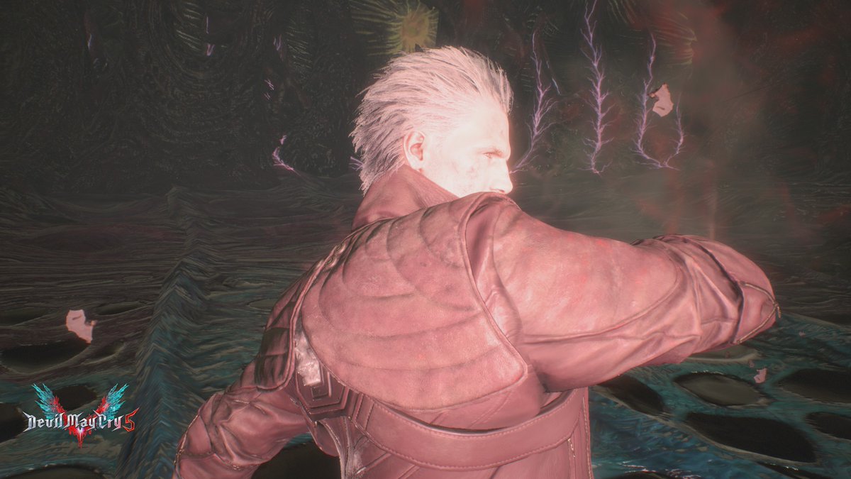 🏳️‍🌈⃤dark side of the moonage tweet media