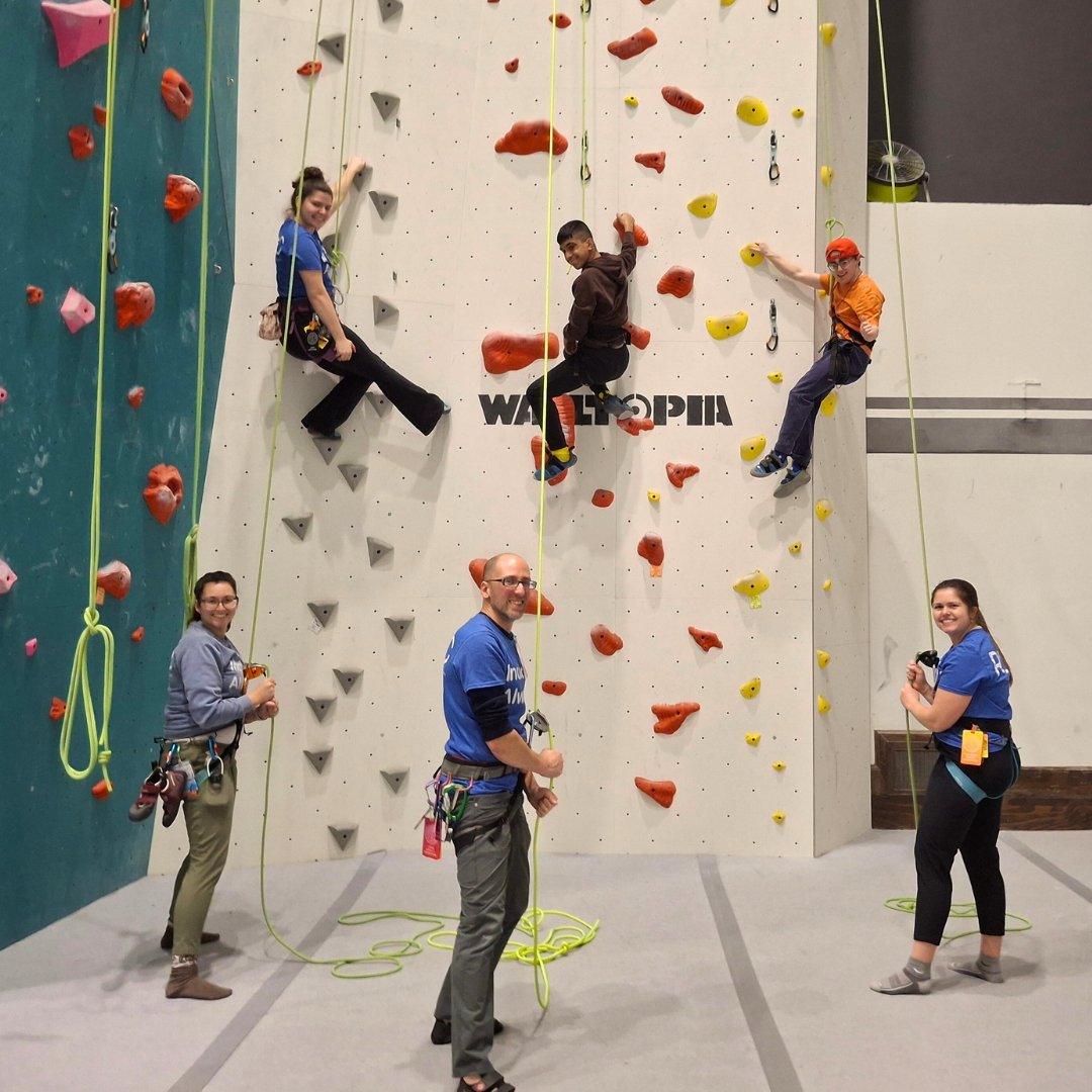 R2CFoundation tweet media