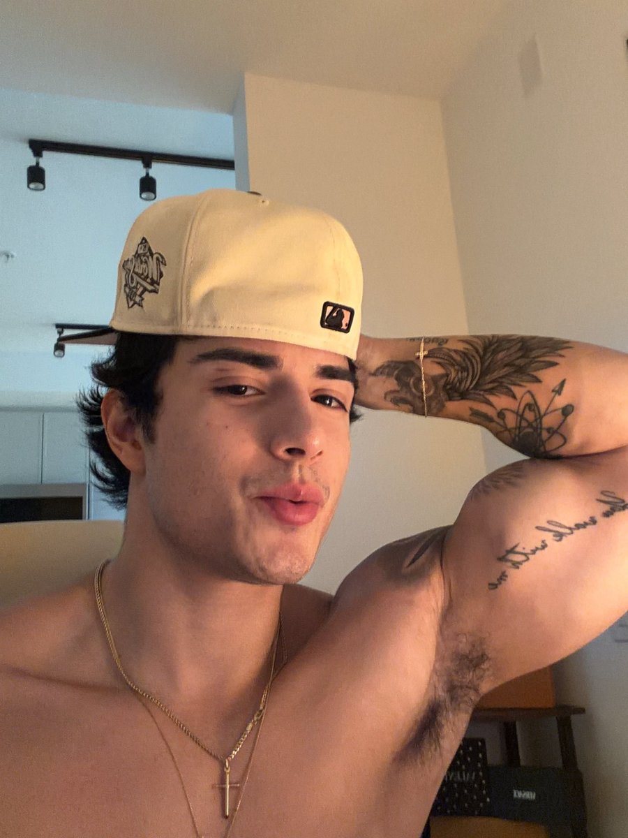 KingStrada👑 tweet media