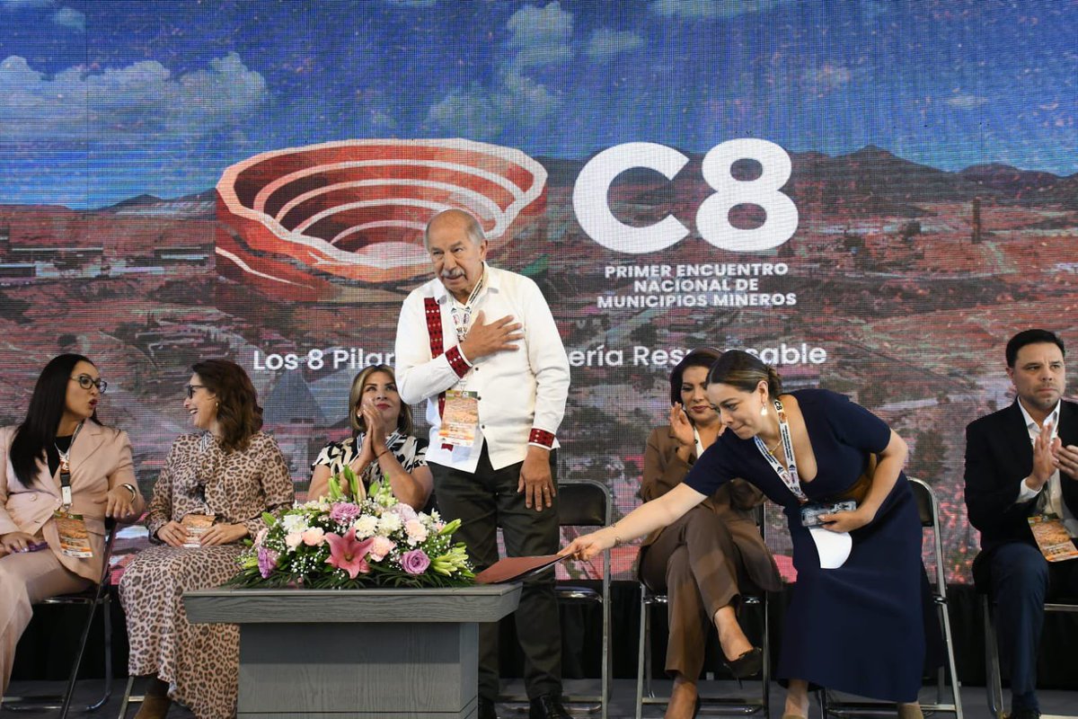 Armando Quintero tweet media