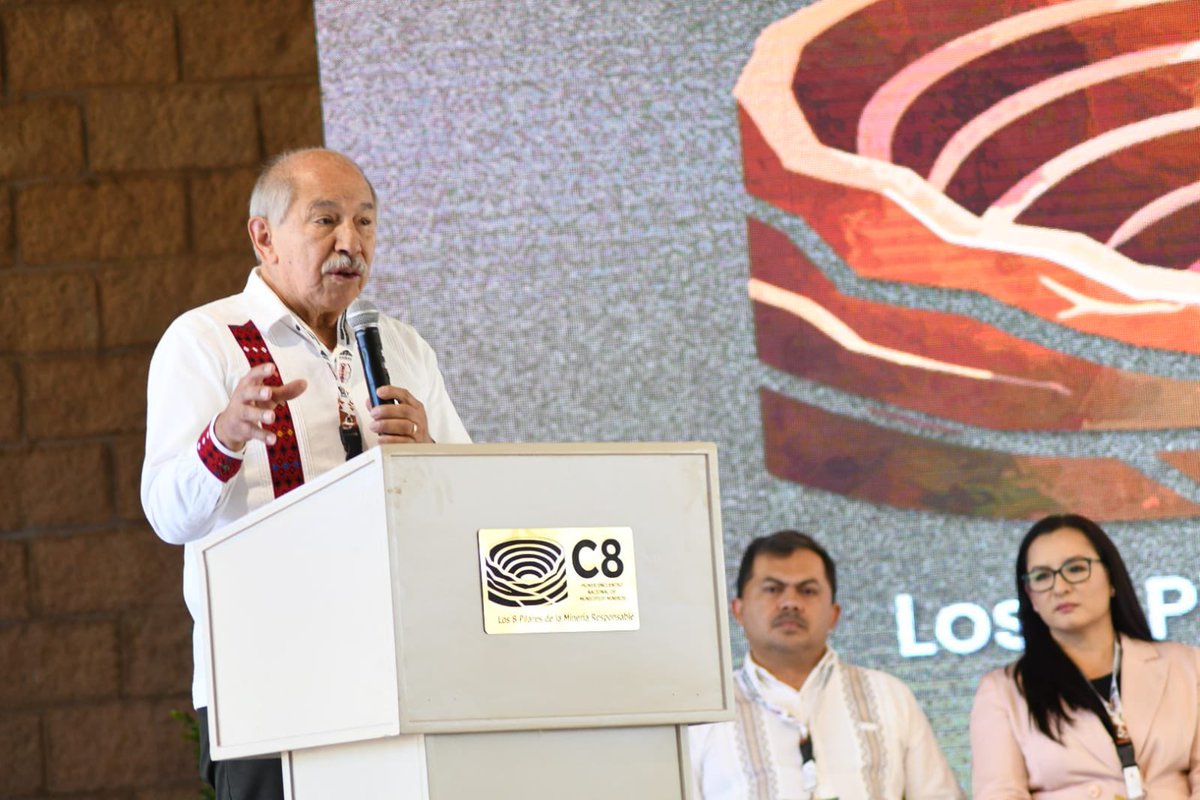 Armando Quintero tweet media