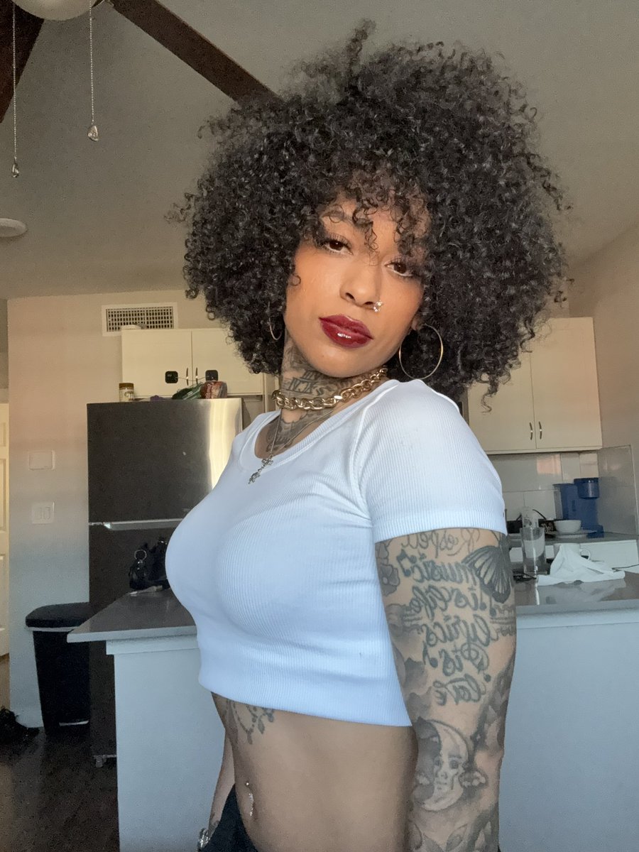 Queen Of R&B Trap 👑 tweet media